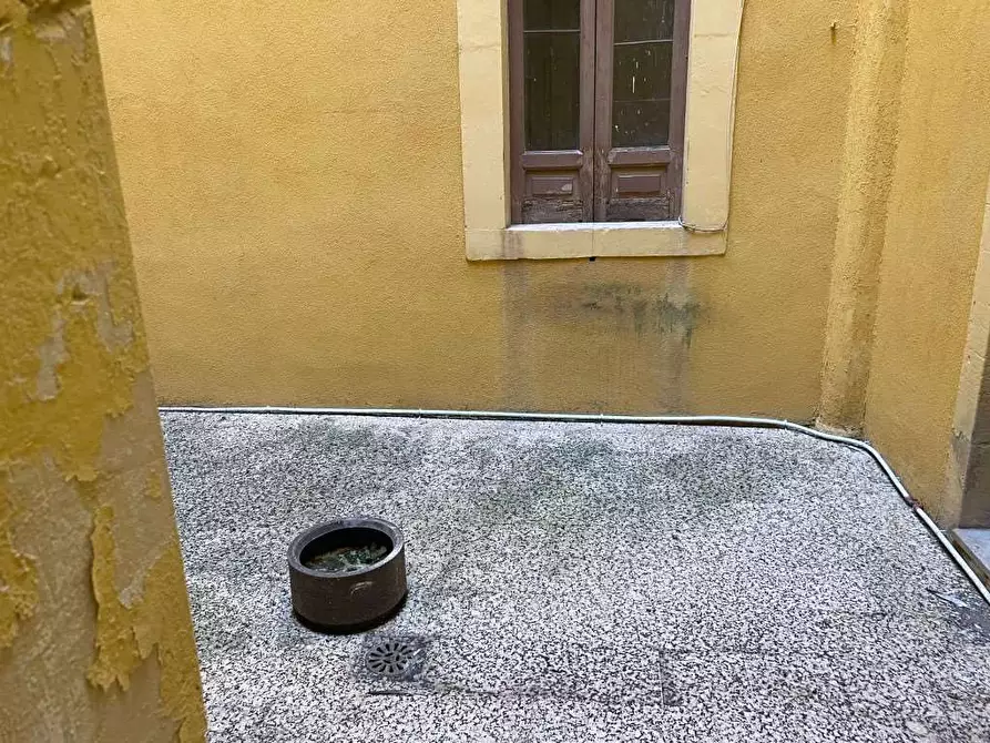 Immagine 12 di Negozio in vendita  a Augusta