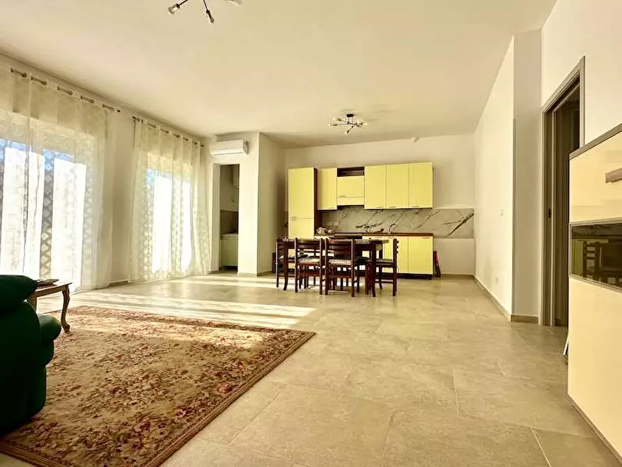 Immagine 1 di Appartamento in affitto  in Via Adrano a Siracusa