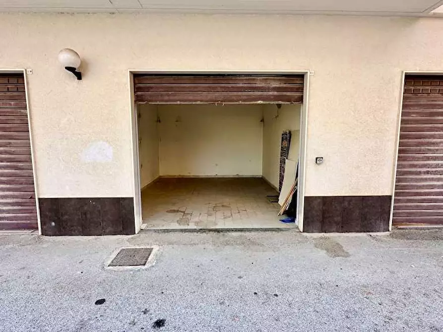 Immagine 28 di Appartamento in affitto  in Via Modica a Siracusa