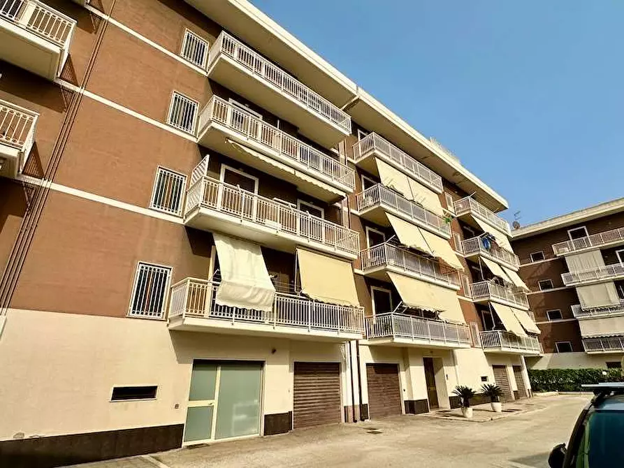 Immagine 38 di Appartamento in affitto  in Via Modica a Siracusa
