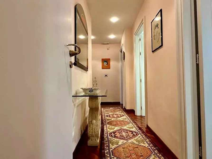 Immagine 11 di Appartamento in vendita  a Siracusa