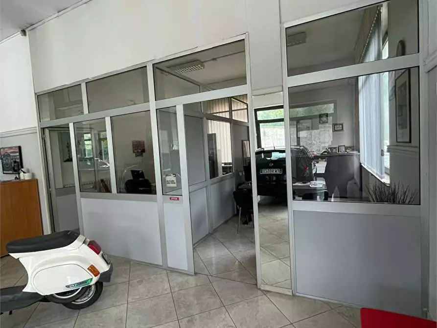 Immagine 8 di Negozio in affitto  in VIA SUSA a Chiusa Di San Michele