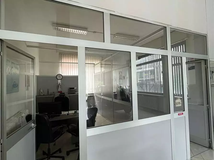 Immagine 9 di Negozio in affitto  in VIA SUSA a Chiusa Di San Michele