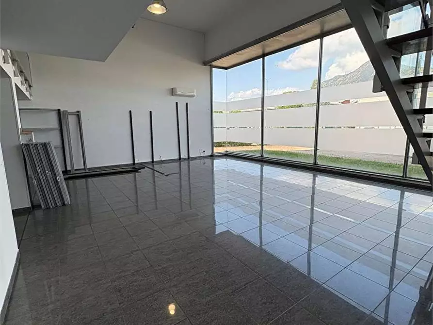 Immagine 3 di Capannone industriale in affitto  in Corso Moncenisio 15 a Rosta