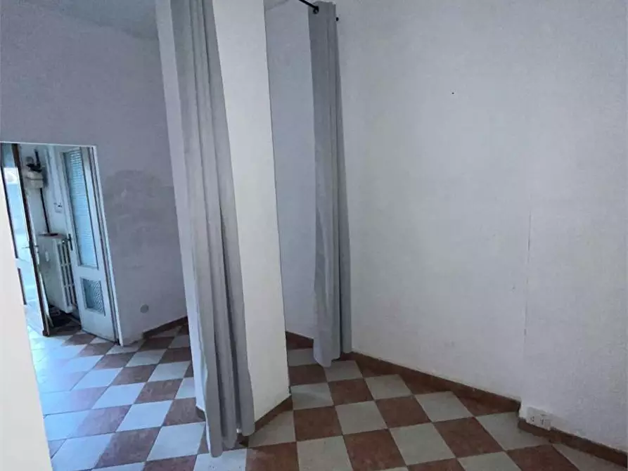 Immagine 5 di Negozio in affitto  in VIA PO 24B a Rivoli
