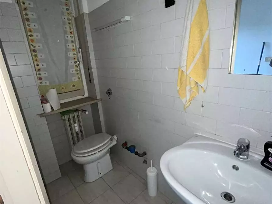 Immagine 8 di Negozio in affitto  in VIA PO 24B a Rivoli