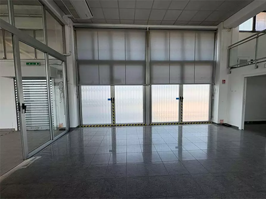 Immagine 10 di Ufficio in affitto  in Corso Moncenisio 15 a Rosta