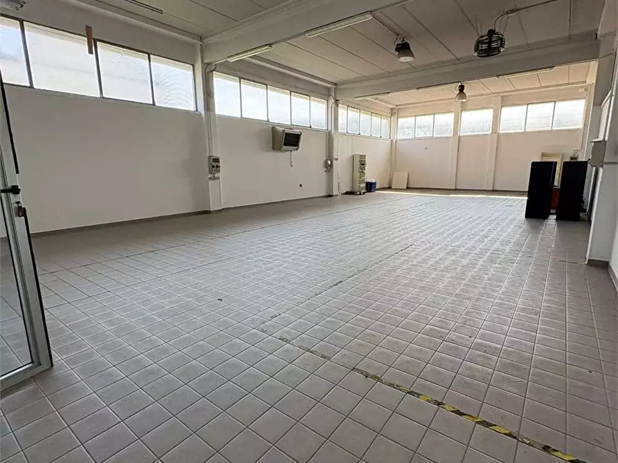 Immagine 17 di Ufficio in affitto  in Corso Moncenisio 15 a Rosta