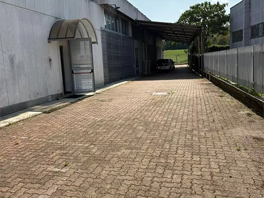 Immagine 12 di Magazzino in affitto  in Corso Moncenisio 15 a Rosta