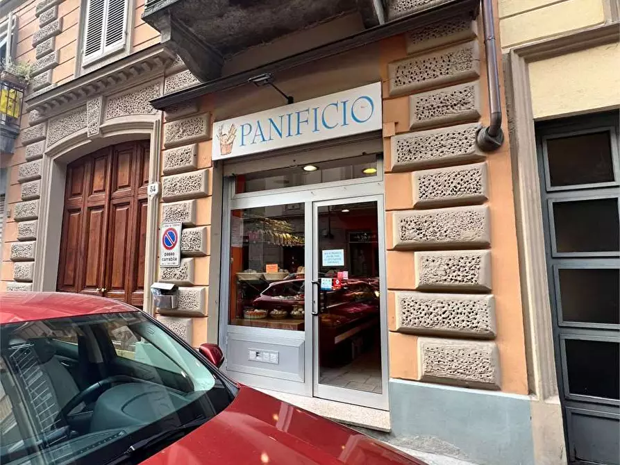 Immagine 1 di Negozio in vendita  in VIA GIOBERTI 54 a Torino
