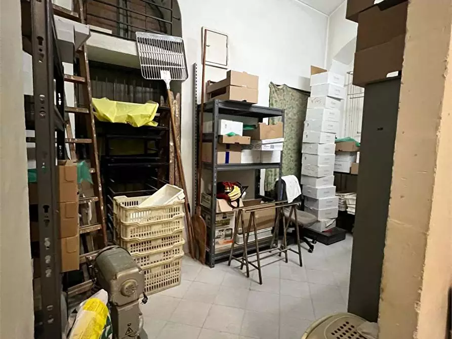 Immagine 10 di Negozio in vendita  in VIA GIOBERTI  54 a Torino