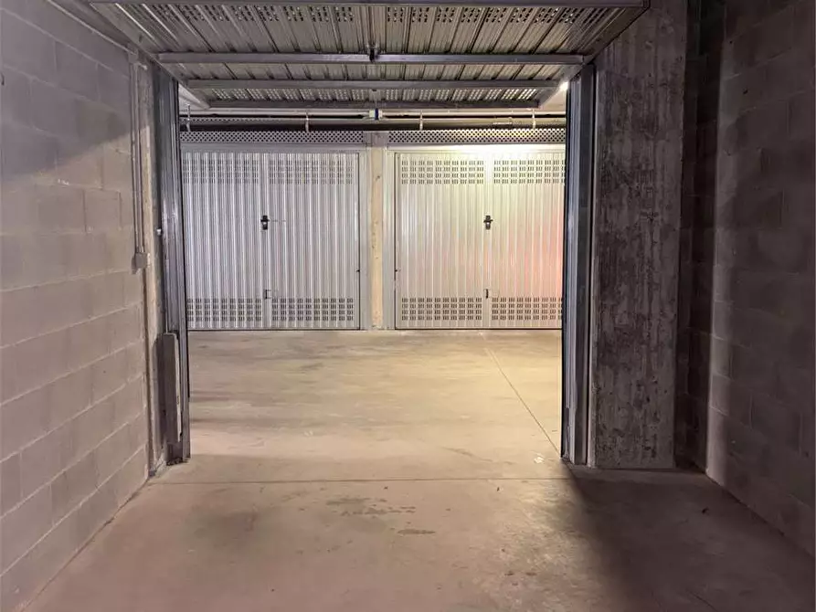 Immagine 4 di Garage in affitto  in VIA RITA LEVI MONTALCINI a Rivoli