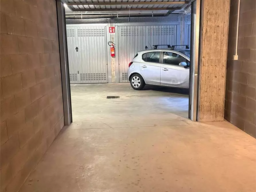 Immagine 4 di Garage in affitto  in VIA RITA LEVI MONTALCINI a Rivoli