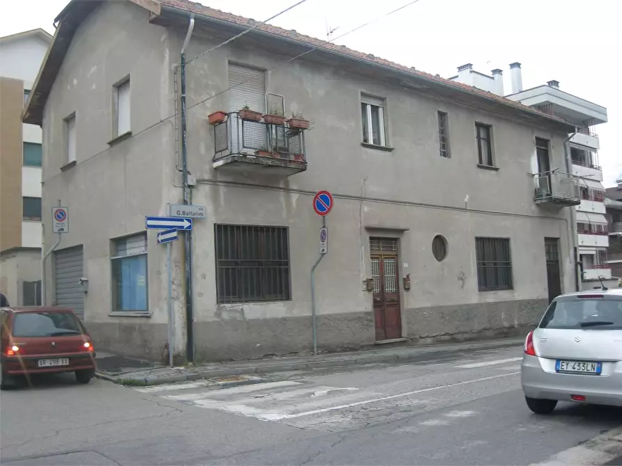 Immagine 1 di Casa indipendente in vendita  in PIAZZA ROSSELLI 10 a Domodossola