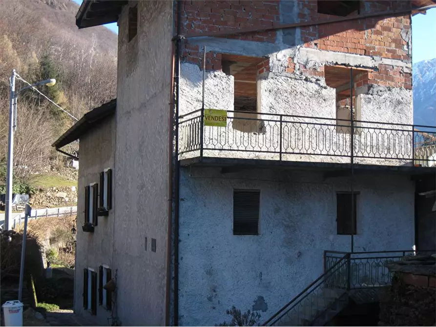 Immagine 1 di Quadrilocale in vendita  in cimamulera 8 a Piedimulera