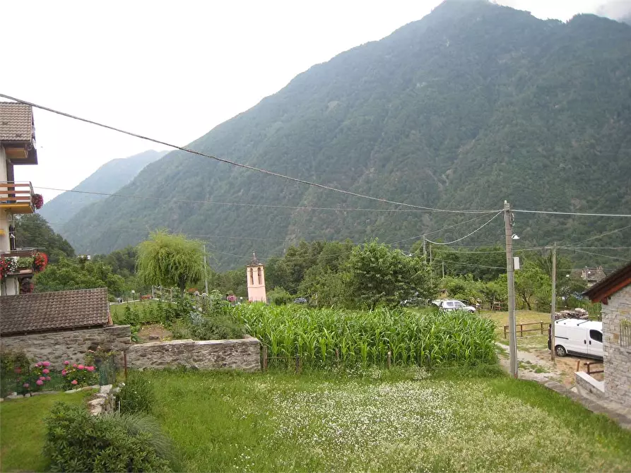 Immagine 6 di Baita in vendita  in barzona 10 a Calasca-Castiglione