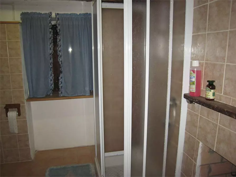 Immagine 17 di Baita in vendita  in barzona 10 a Calasca-Castiglione