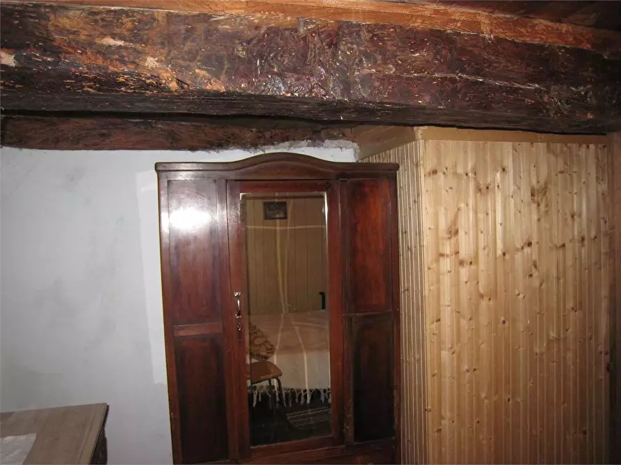 Immagine 19 di Baita in vendita  in barzona 10 a Calasca-Castiglione