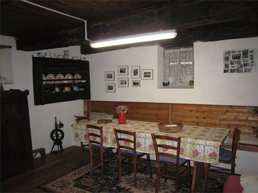 Immagine 12 di Baita in vendita  in barzona 10 a Calasca-Castiglione