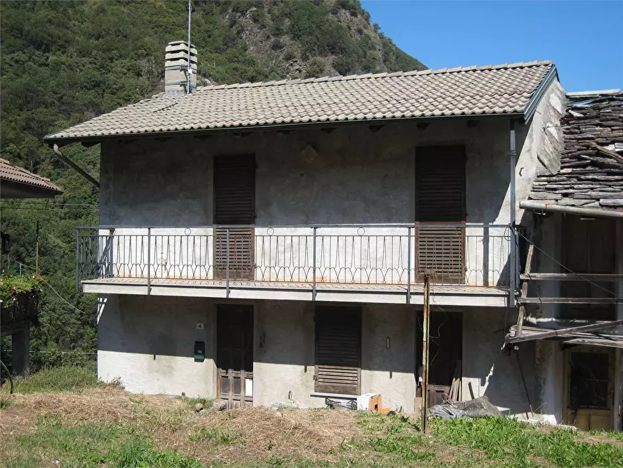 Immagine 1 di Casa indipendente in vendita  in FOMARCO a Pieve Vergonte