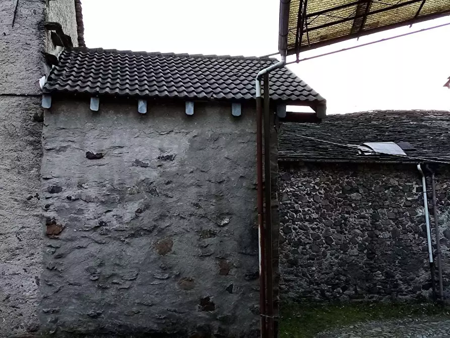 Immagine 5 di Rustico / casale in vendita  a Premosello-Chiovenda