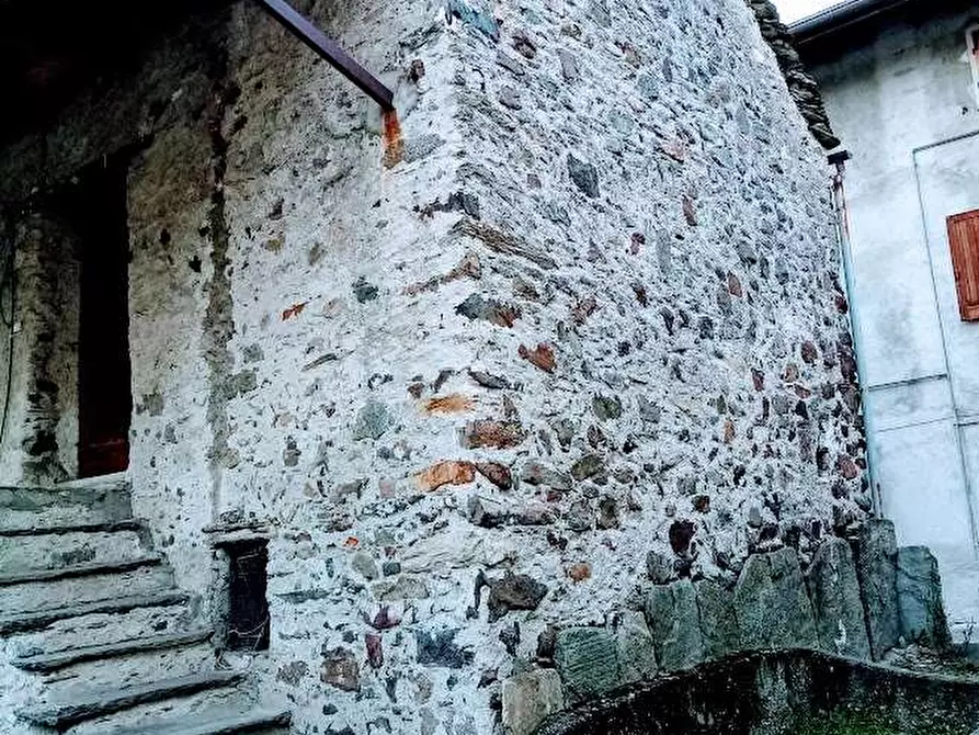 Immagine 4 di Rustico / casale in vendita  a Premosello-Chiovenda