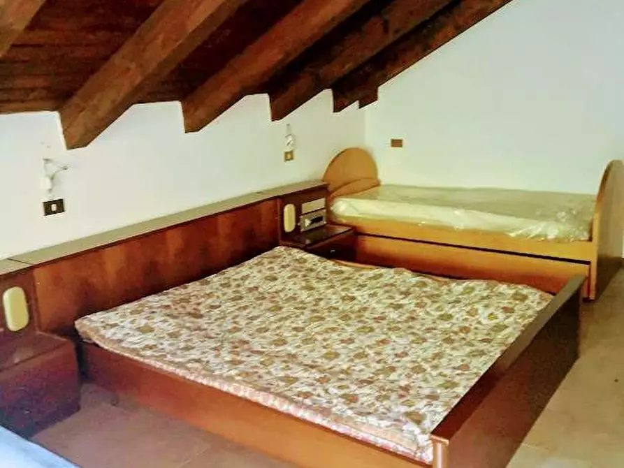 Immagine 10 di Mansarda in vendita  in CAMPIIOLI a Ceppo Morelli