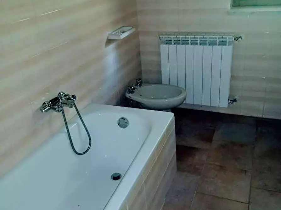 Immagine 13 di Mansarda in vendita  in CAMPIIOLI a Ceppo Morelli