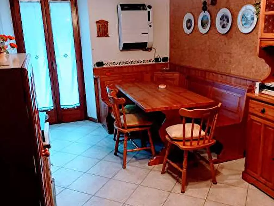 Immagine 4 di Appartamento in vendita  in piazza chiesa a Santa Maria Maggiore