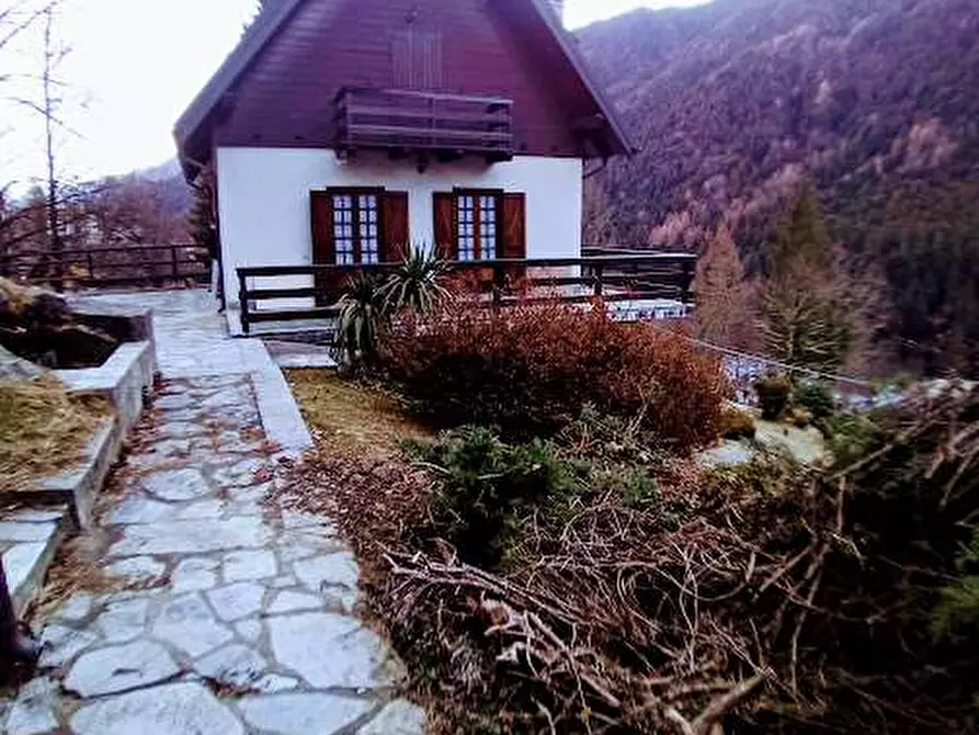 Immagine 3 di Villa in vendita  in san giovanni bionda 18 a Vanzone Con San Carlo