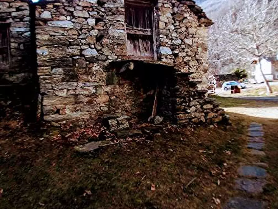 Immagine 23 di Baita in vendita  in casa del conte a Pieve Vergonte