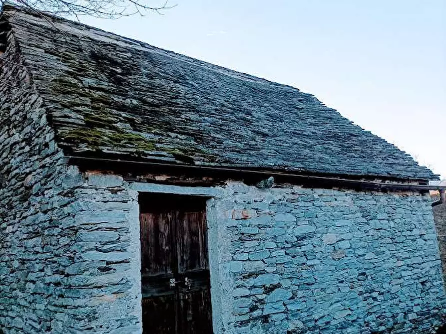 Immagine 15 di Baita in vendita  in GAGNONE a Druogno