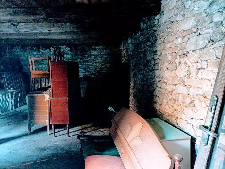 Immagine 10 di Baita in vendita  in GAGNONE a Druogno