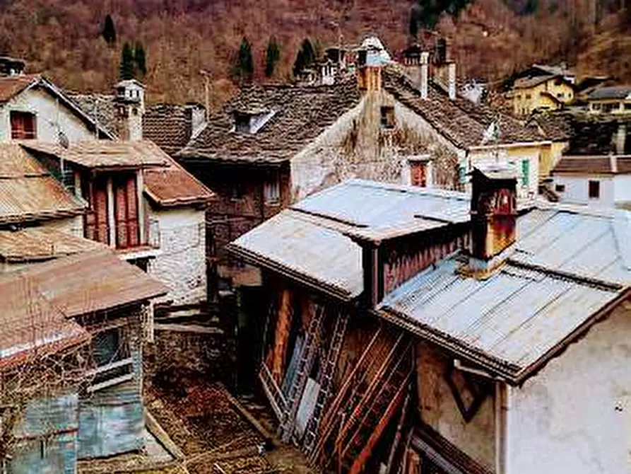 Immagine 3 di Casa indipendente in vendita  in VIA VITTORIO EMANUELE 13 a Bannio Anzino