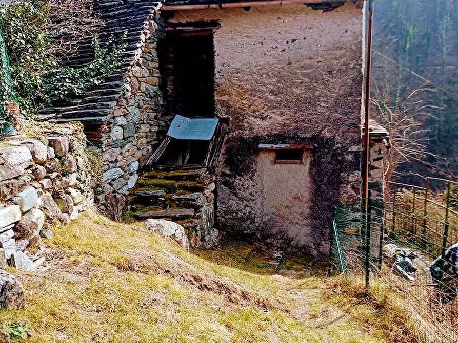 Immagine 22 di Baita in vendita  in messasca a Bognanco