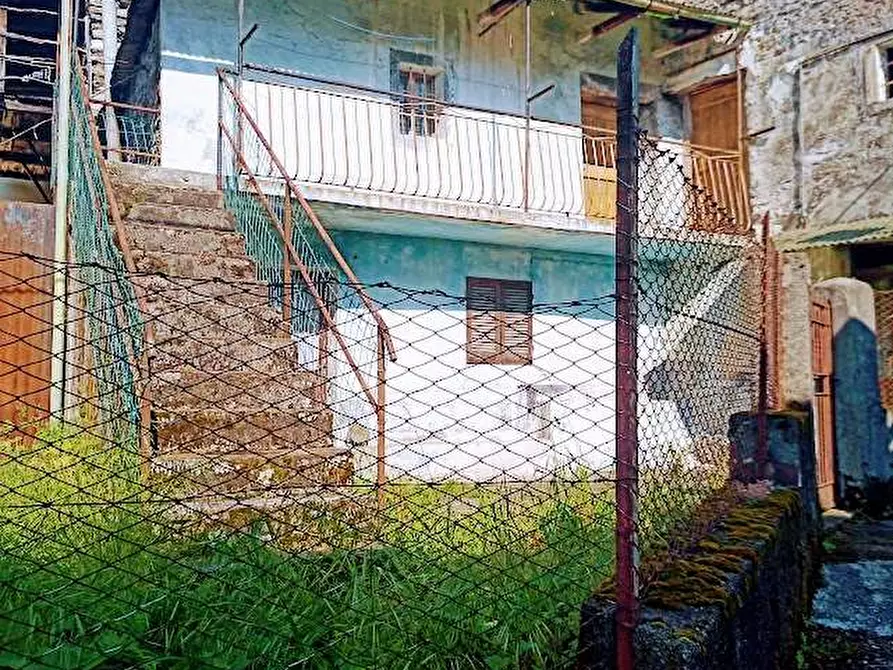 Immagine 1 di Casa indipendente in vendita  in fomarco 10 a Pieve Vergonte