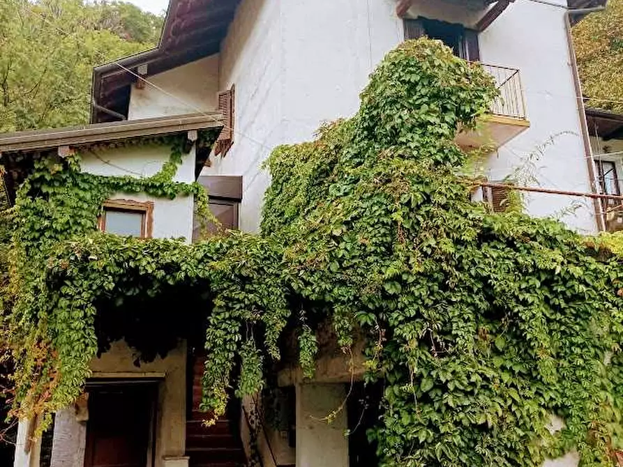 Immagine 1 di Casa indipendente in vendita  in CUZZEGO a Beura-Cardezza