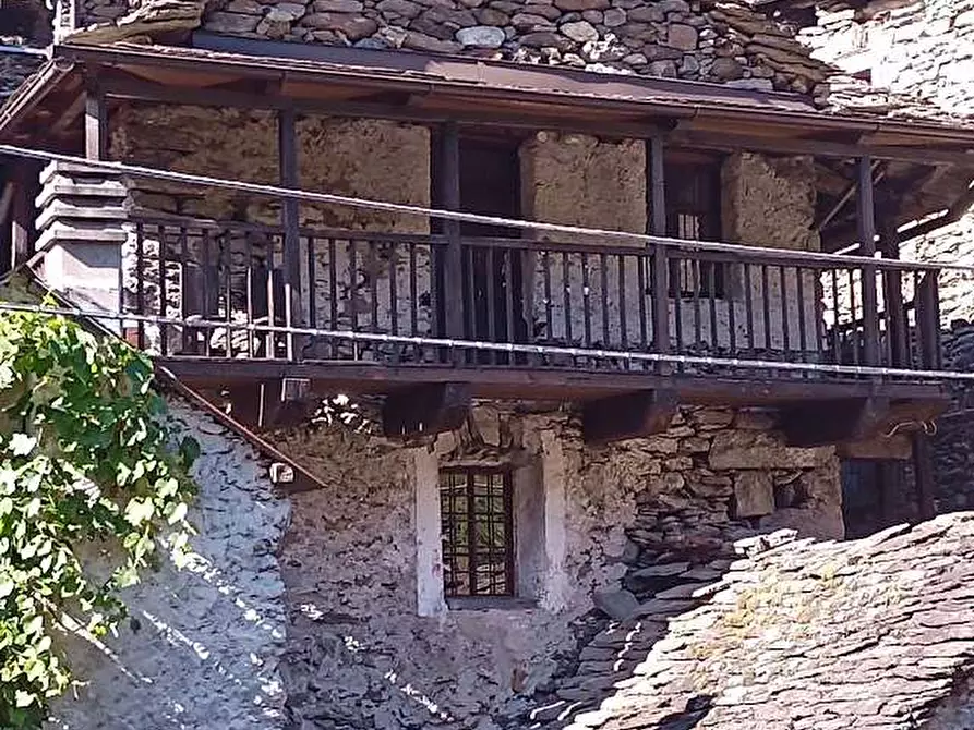 Immagine 10 di Casa indipendente in vendita  in PIAZZA CHIESA a Borgomezzavalle