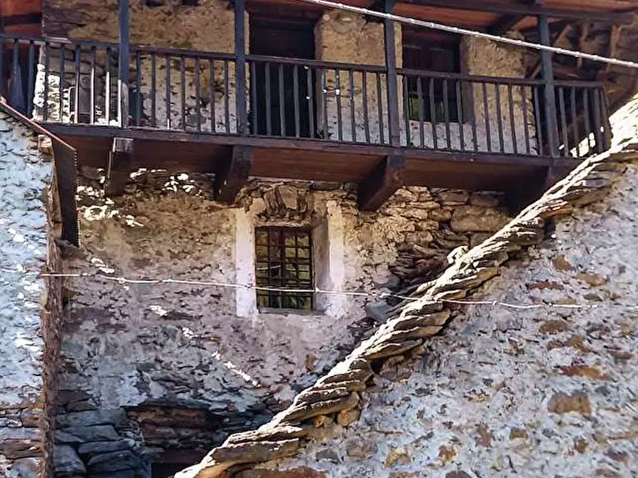 Immagine 11 di Casa indipendente in vendita  in PIAZZA CHIESA a Borgomezzavalle