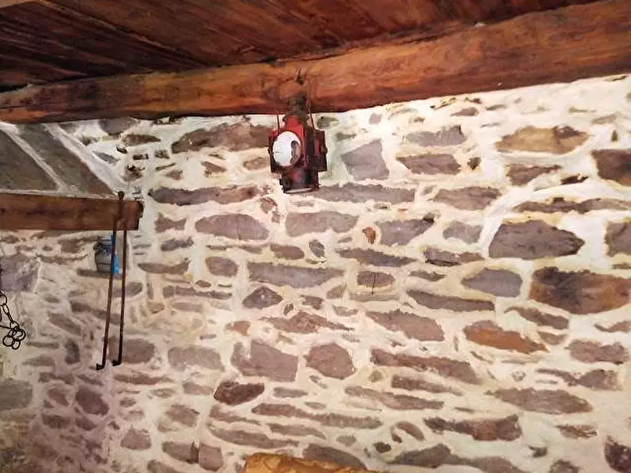 Immagine 4 di Casa indipendente in vendita  in PIAZZA CHIESA a Borgomezzavalle