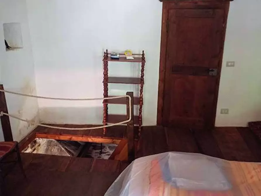 Immagine 23 di Casa indipendente in vendita  in PIAZZA CHIESA a Borgomezzavalle