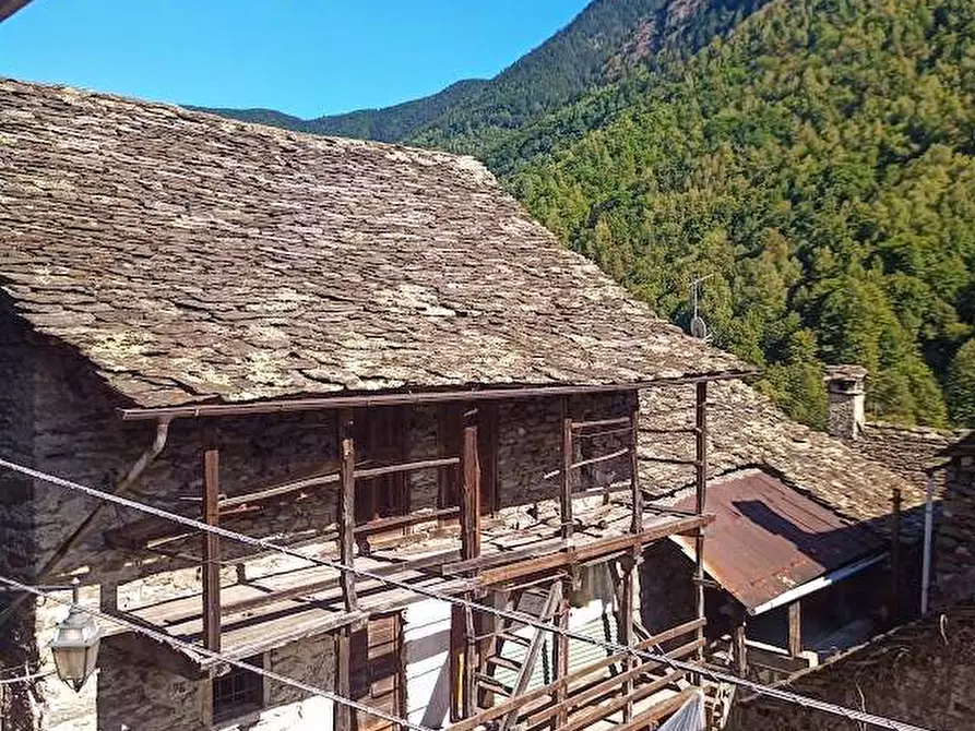 Immagine 38 di Casa indipendente in vendita  in PIAZZA CHIESA a Borgomezzavalle
