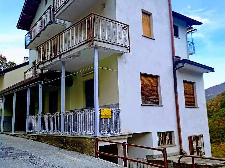 Immagine 2 di Casa indipendente in vendita  in fonti a Bognanco
