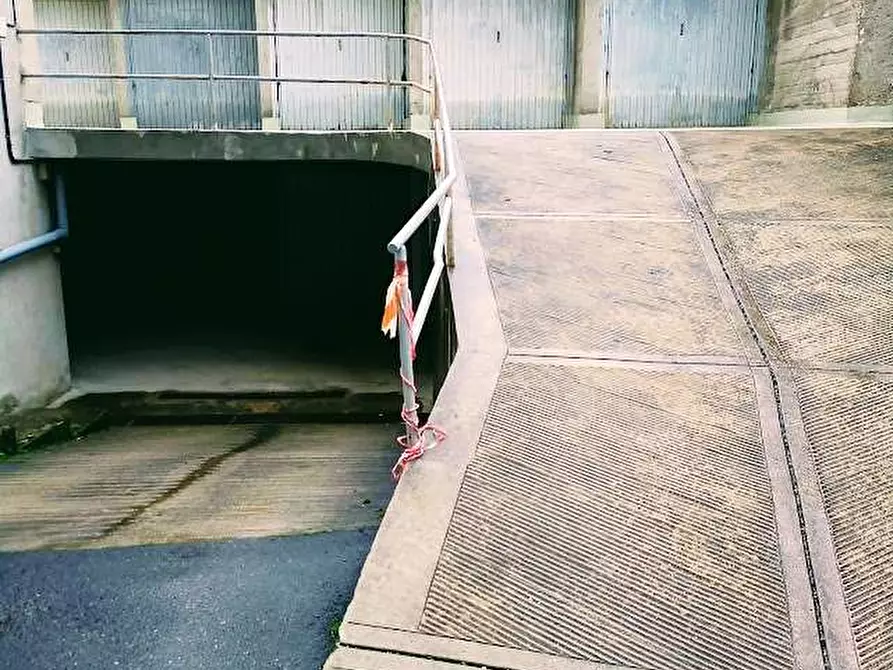 Immagine 3 di Garage in vendita  in PIAZZA DELLA REPUBBLICA a Villadossola