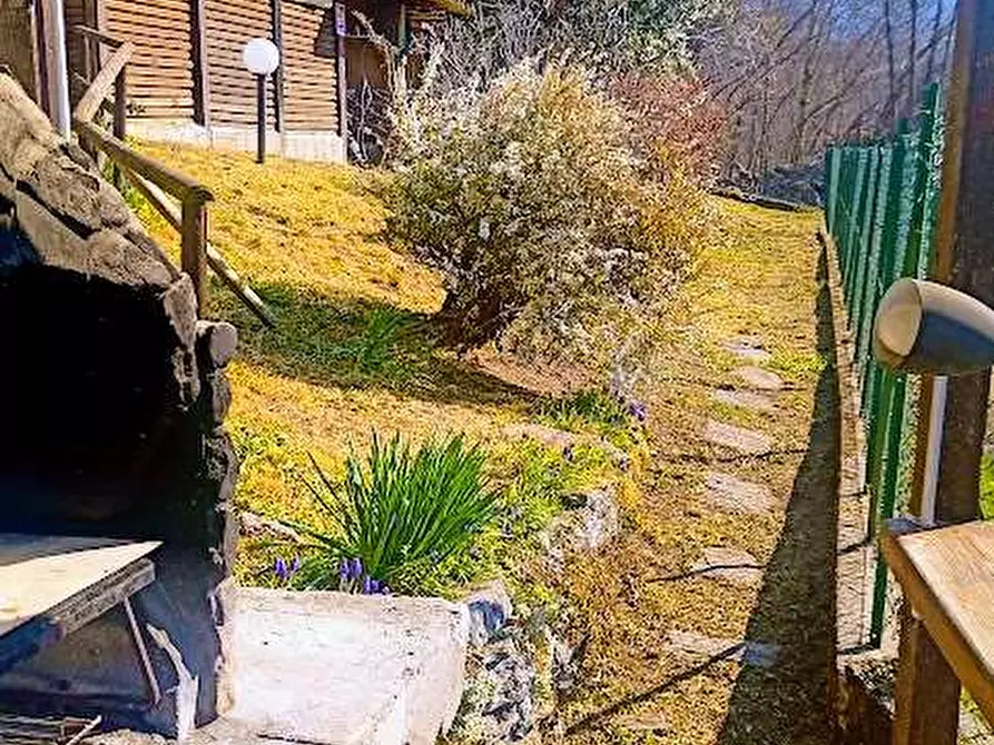 Immagine 77 di Casa indipendente in vendita  in SCAREO a Aurano