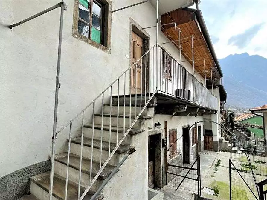 Immagine 1 di Casa indipendente in vendita  in piazza chiesa a Premosello-Chiovenda