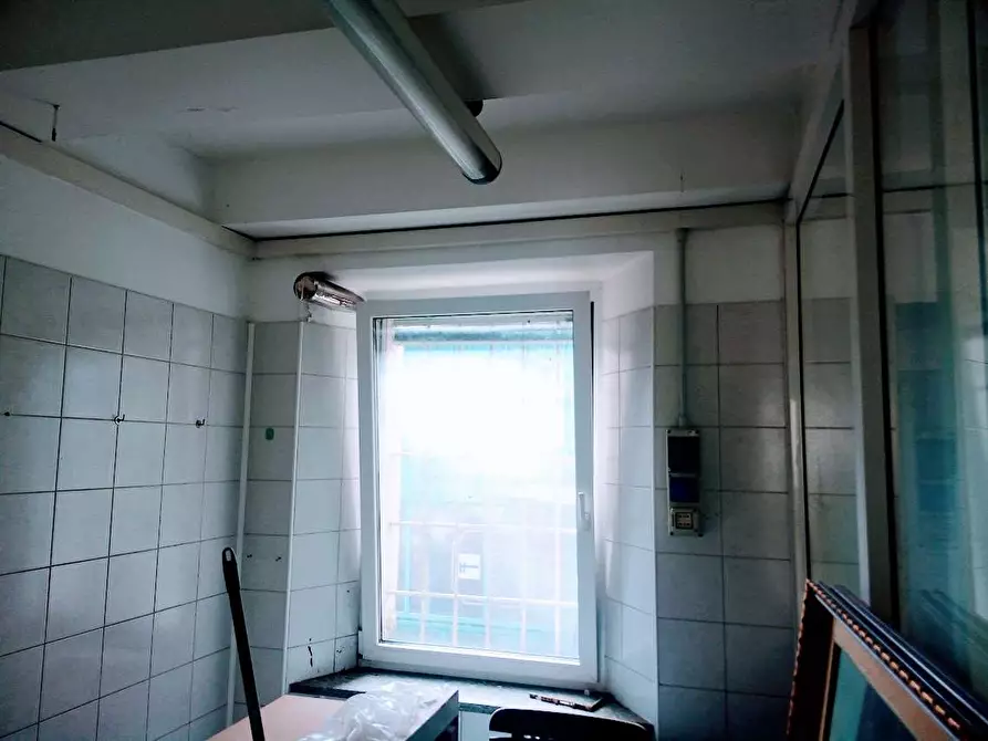 Immagine 23 di Negozio in vendita  in Via Provinciale, , 28855  28, a Masera