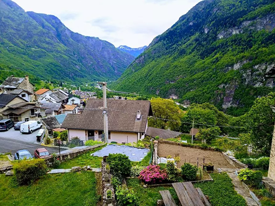 Immagine 35 di Casa indipendente in vendita  in LOC. PIAGGIO 33 a Varzo