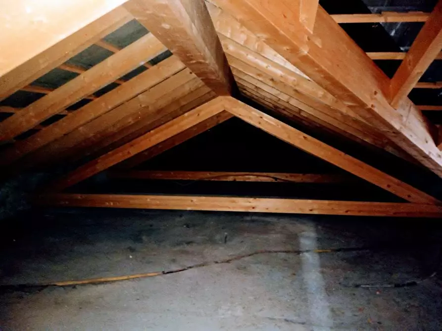 Immagine 28 di Quadrilocale in vendita  in piazza gramsci 39 a Piedimulera