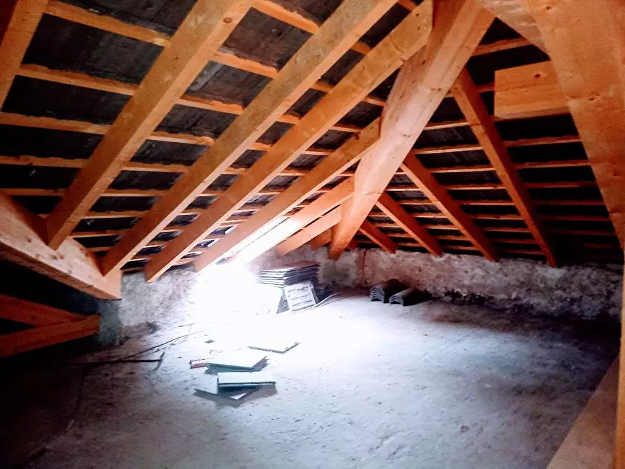 Immagine 27 di Quadrilocale in vendita  in piazza gramsci 39 a Piedimulera